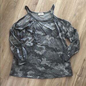 Stylish Gray Camouflage Cold Shoulder Blouse